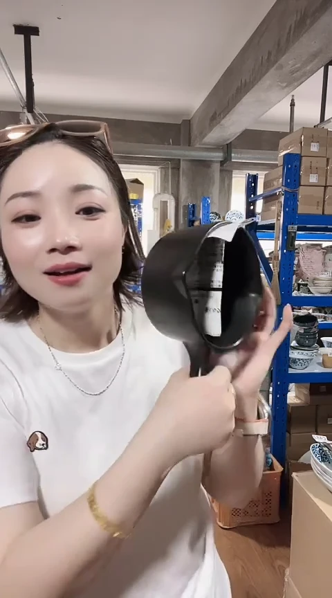 瓷片进口家用百货14cm黑色奶锅C027（新