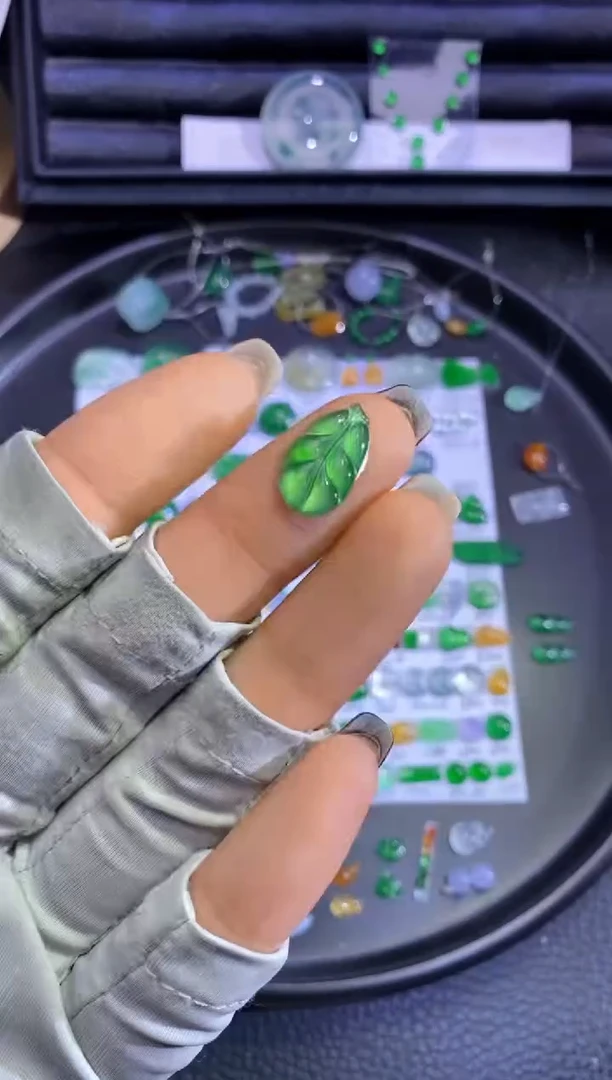 未镶嵌挂件翡翠叶子