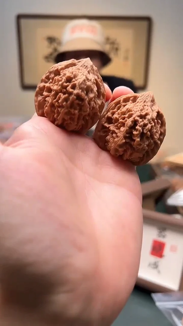 把件文玩核桃41mm+ 满天星 1对（随机发）