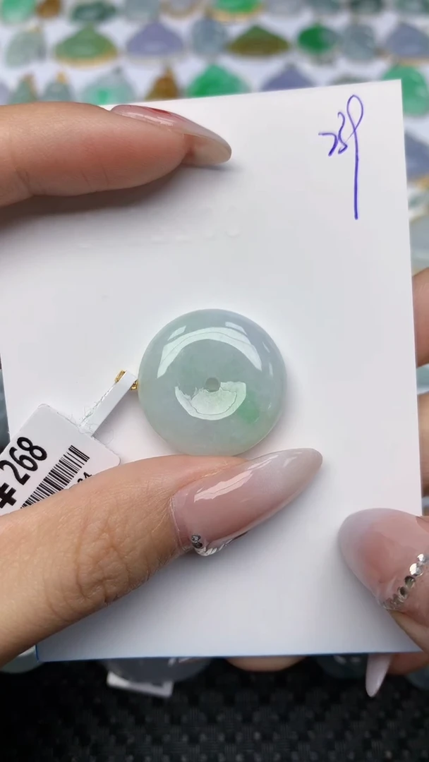 【闪购商品】翡翠颈饰18K金镶嵌天然翡翠a货