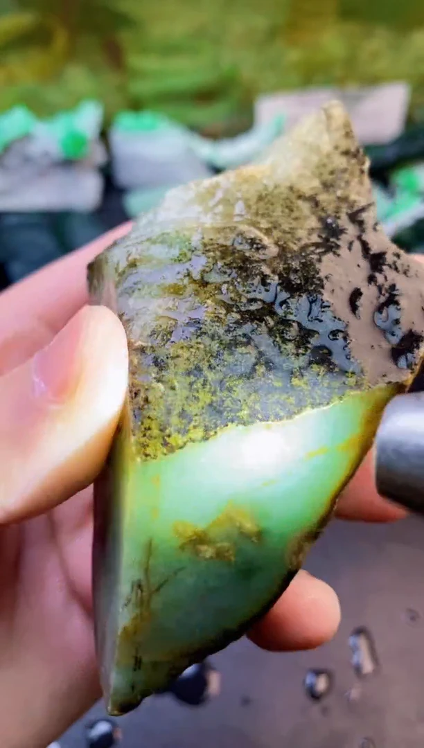 【闪购商品】翡翠颈饰未镶嵌135天然翡翠