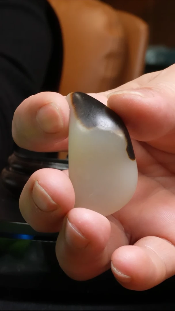 【闪购商品】和田玉吊坠(不含链)未镶嵌30.5g和田玉原石