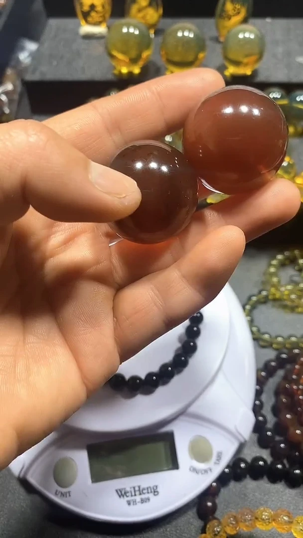 琥珀颈饰未镶嵌月**寿天然缅甸琥珀单珠