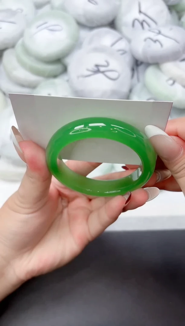 未镶嵌手镯石英质玉243-54