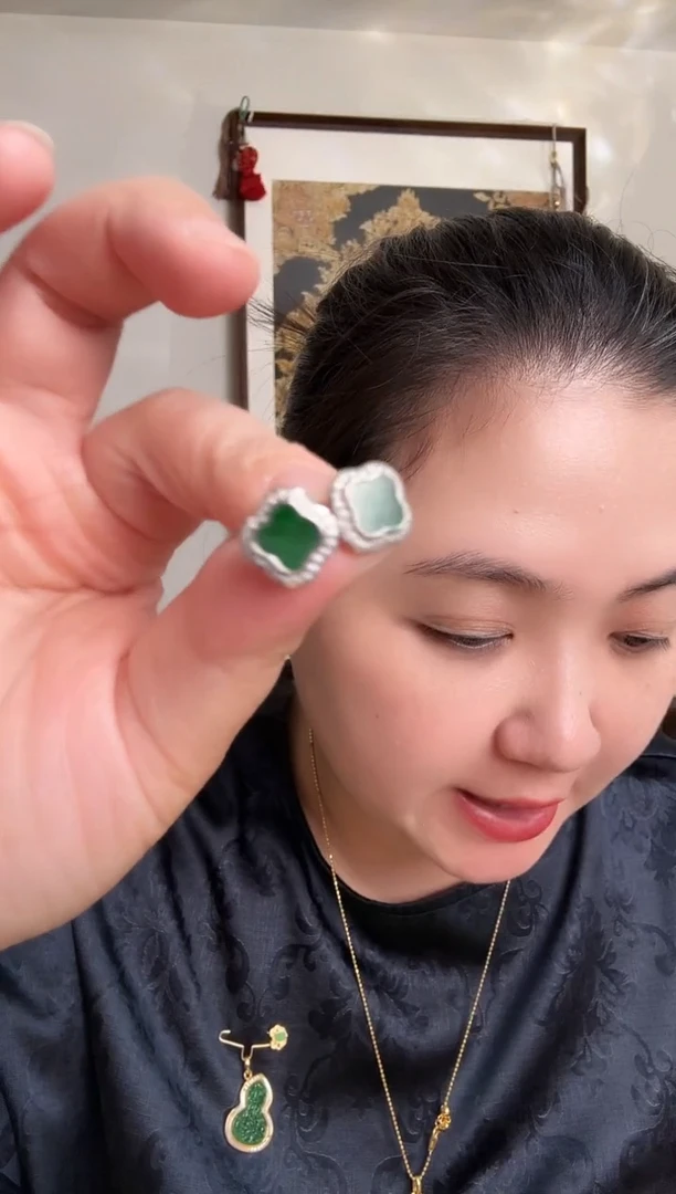 颈饰银S925镶嵌翡翠耳饰