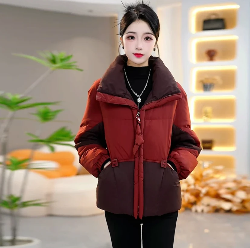 新品上新羽绒服时尚连帽短款女装2025冬季减龄妈妈装轻薄保暖外套