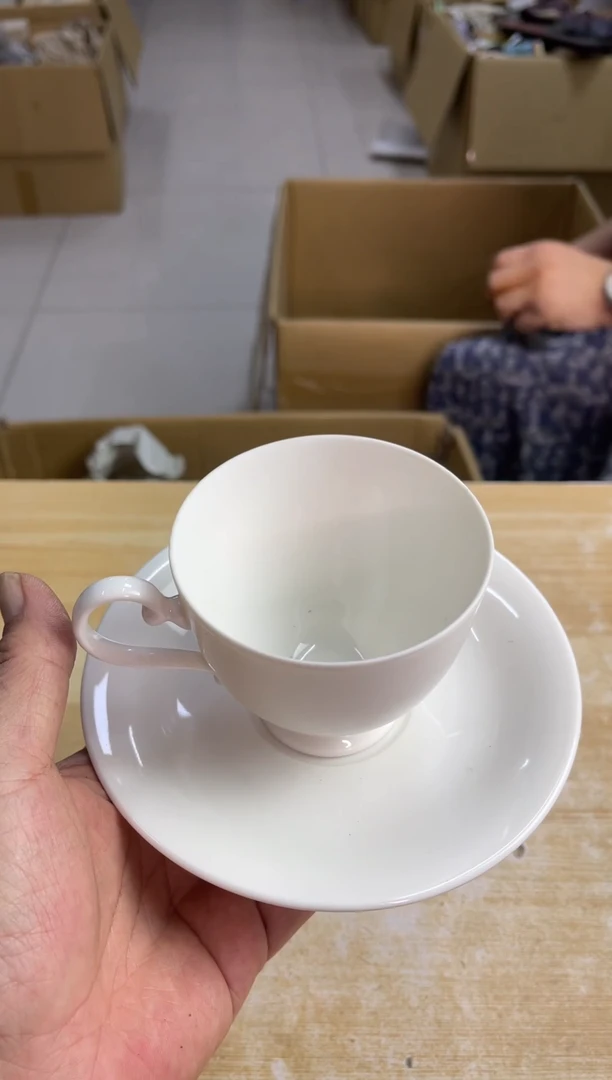 瓷默认微瑕，no退no换，介意勿拍