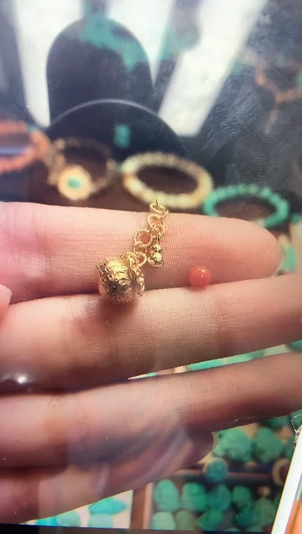 18K金镶嵌南红玛瑙挂件S****✨精品南红