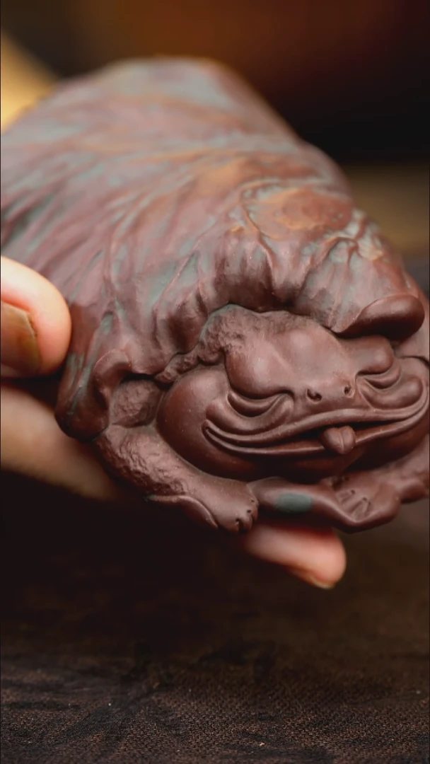紫砂茶宠紫砂荷叶金蟾