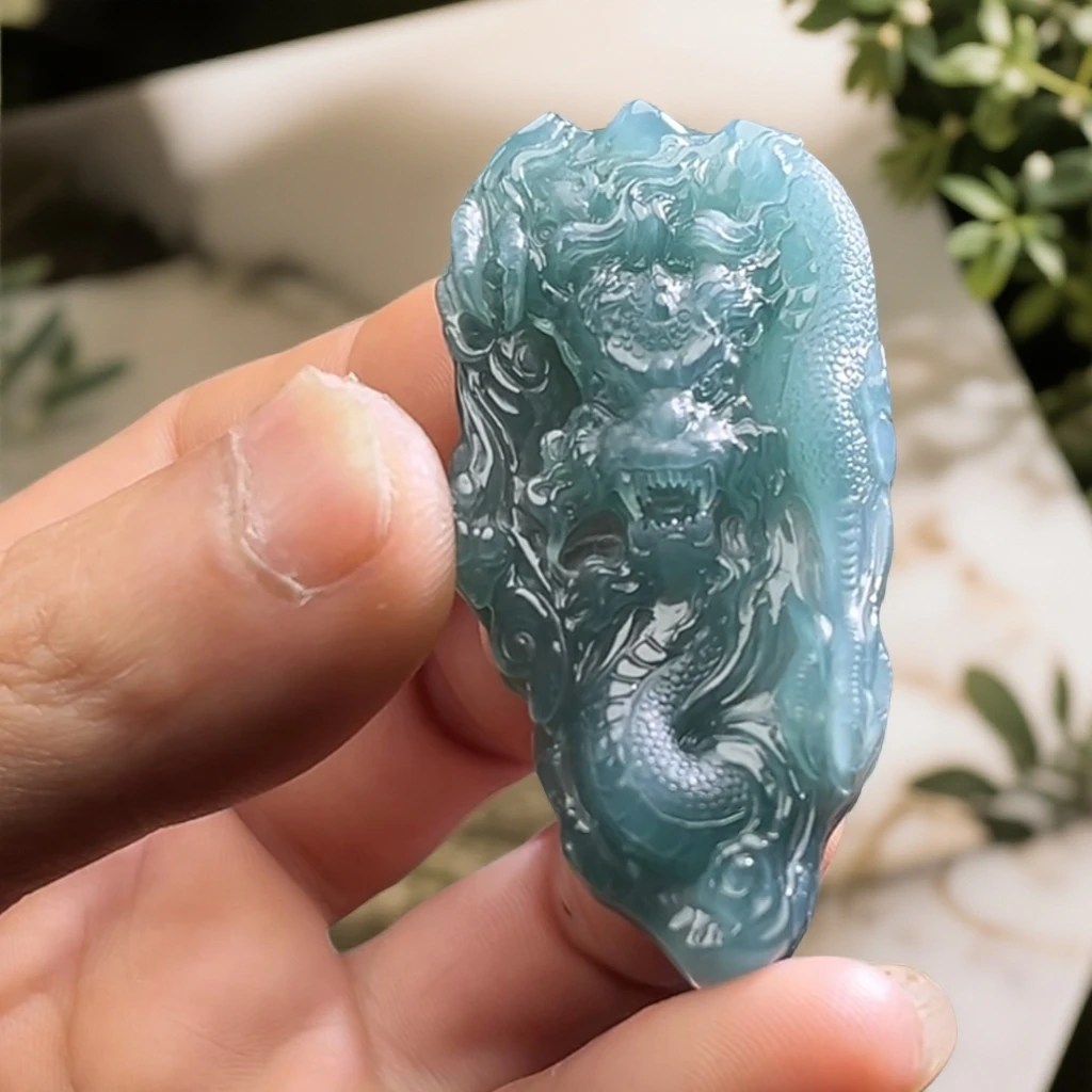 天然翡翠A货精雕龙牌吊坠尺寸57-28-11.6mm