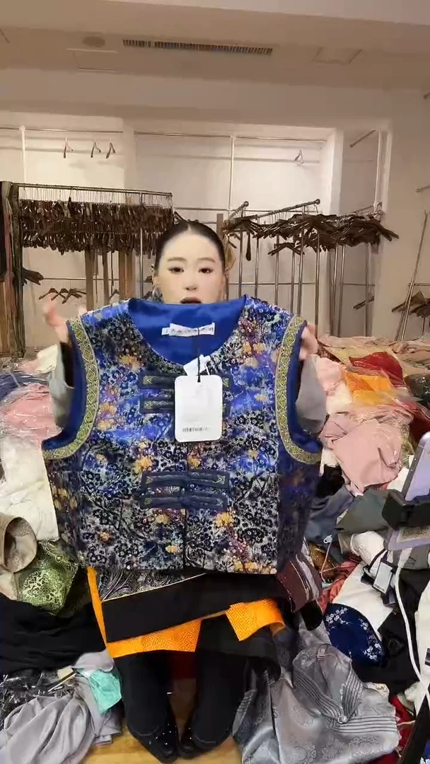 马甲       L码        105-115斤