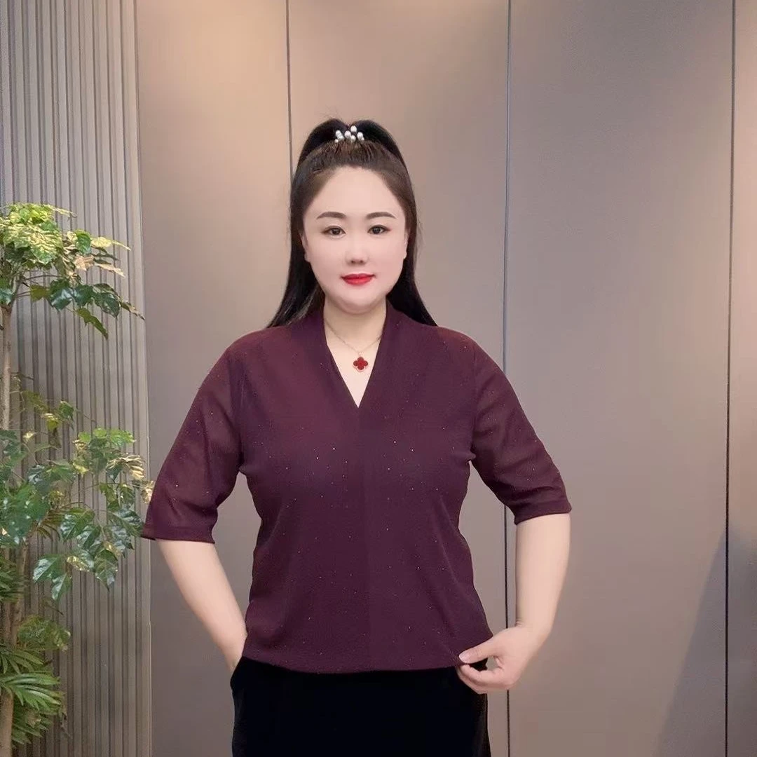 2025春季新款时尚气质V领烫钻修身百搭显瘦五分袖上衣
