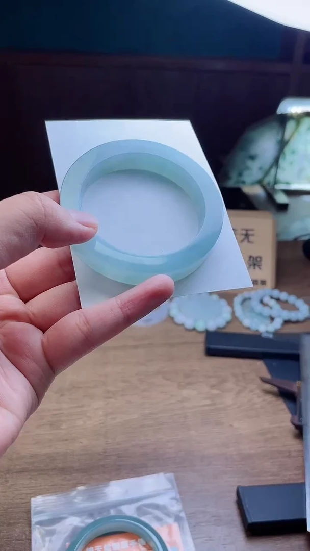 定制翡翠手镯未镶嵌定制