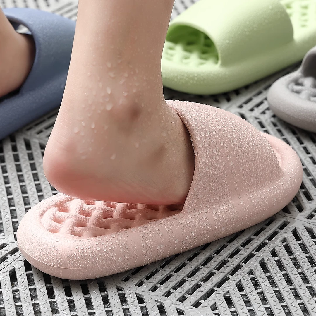 浴室防滑拖鞋女夏季镂空洞洞漏水速干室内家居情侣洗澡凉拖鞋男士