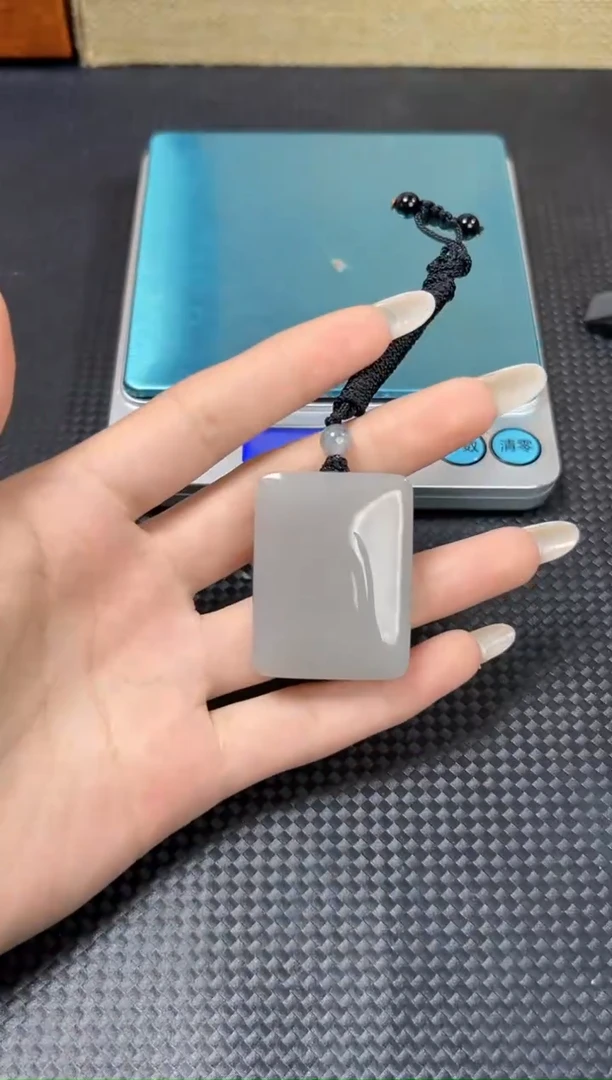 吊坠(不含链)未镶嵌和田玉29.9