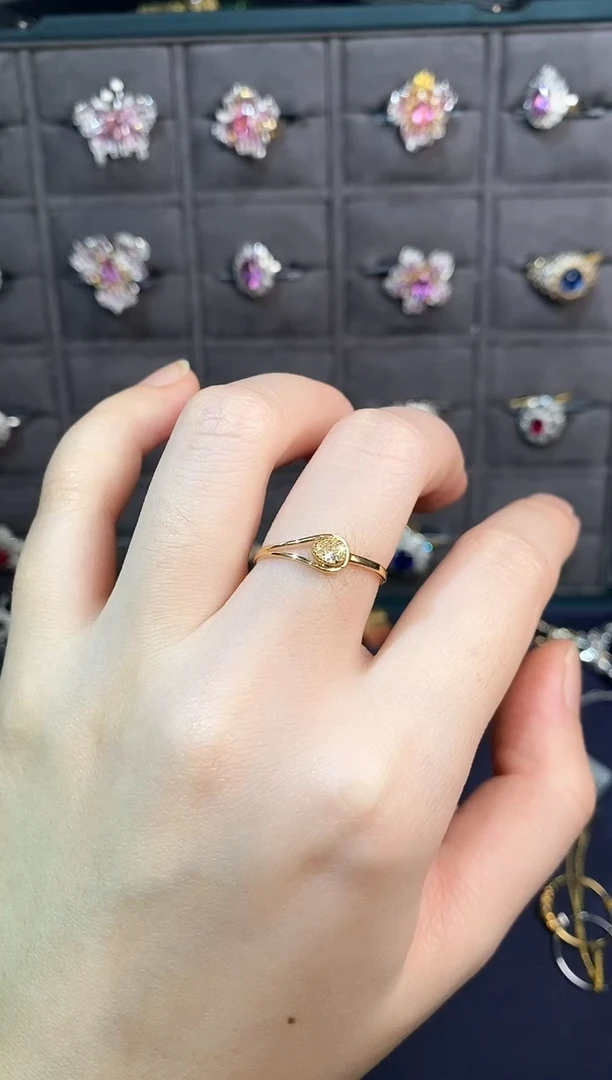 18K金镶嵌戒指钻石2