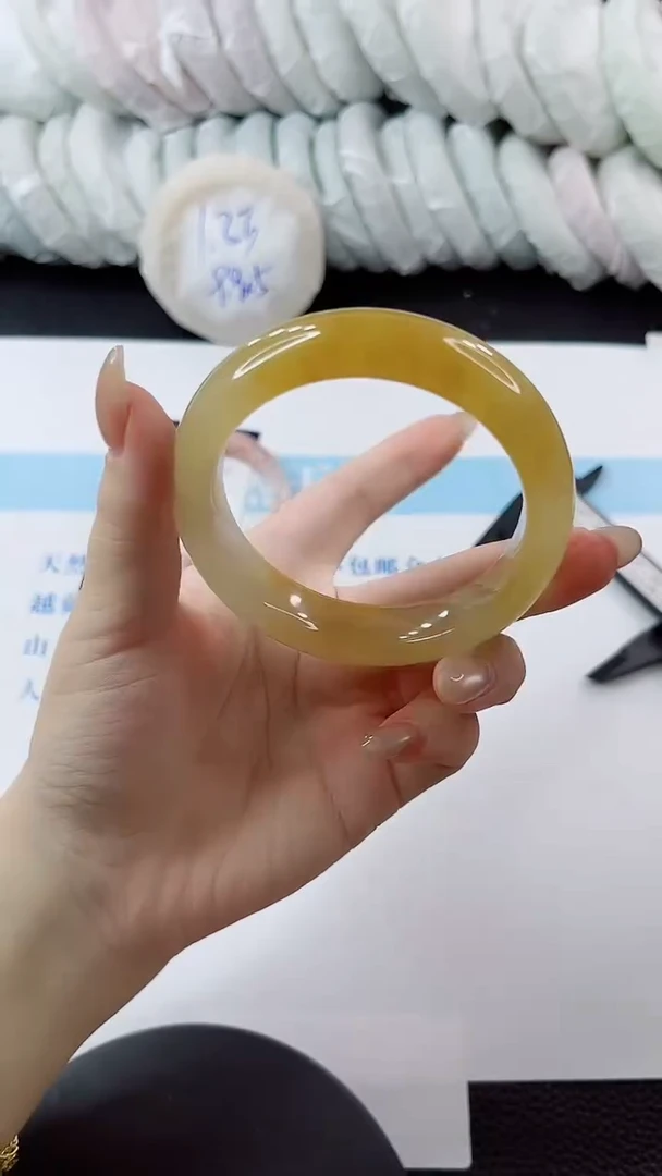 未镶嵌手镯石英质玉多样性发货L144