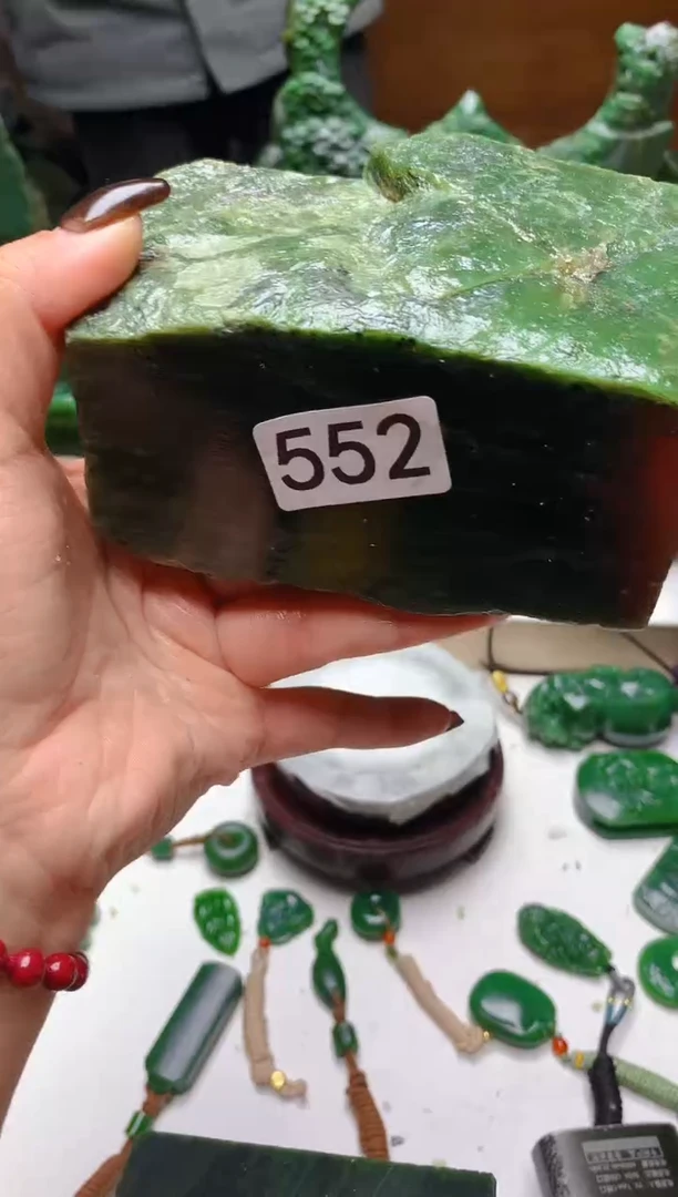 未镶嵌和田玉珠宝半成品1