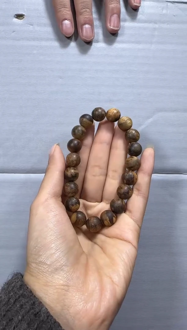 【闪购商品】沉香手串G13老料1.1单圈多样性发货发其一
