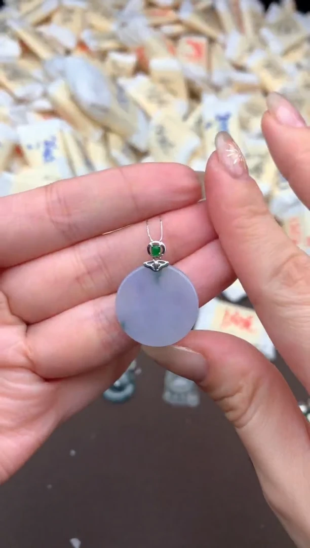 【闪购商品】翡翠挂件18K金镶嵌一