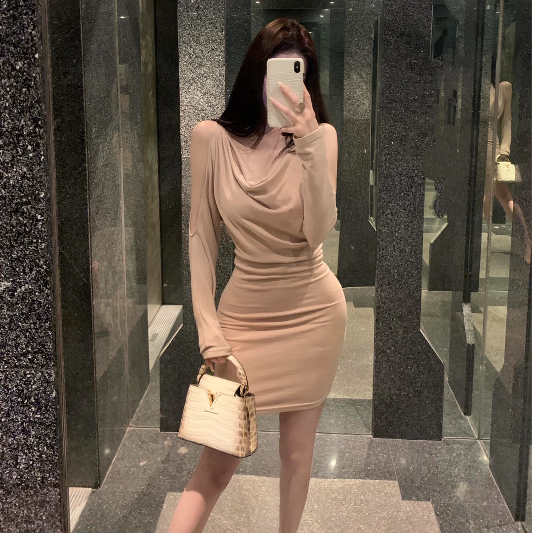 韩系穿搭法式气质荡领针织长袖连衣裙女纯欲一字肩露肩包臀短裙