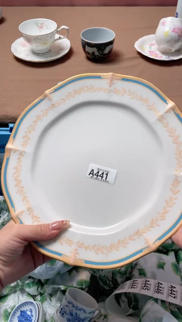 瓷片莲****n瓷器瓷器A441