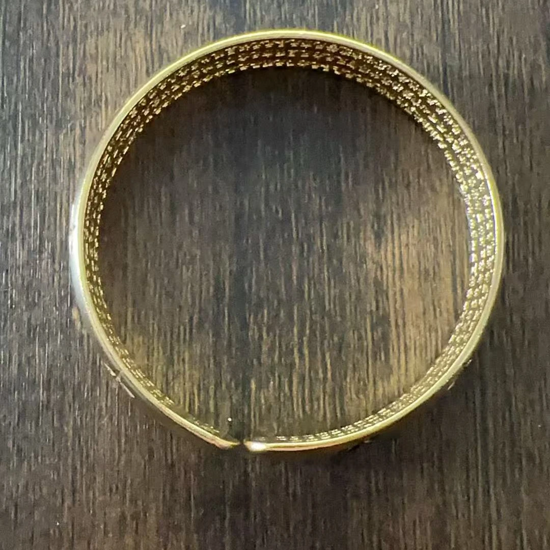 b56时尚百搭精品手镯