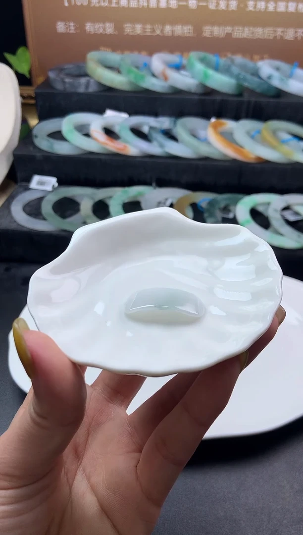 【闪购商品】翡翠颈饰未镶嵌玉璜-编绳