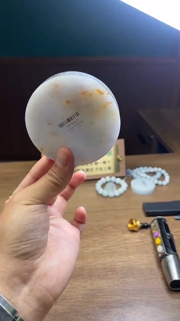 未镶嵌手镯定制翡翠笑*定制