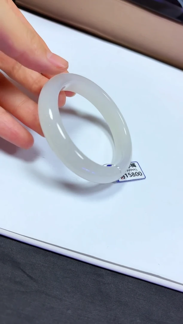 颈饰未镶嵌和田玉手镯57