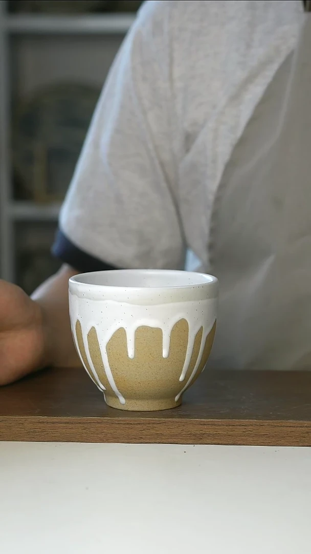 微瑕出丹麦粗陶自然流釉手握杯220@4-2@