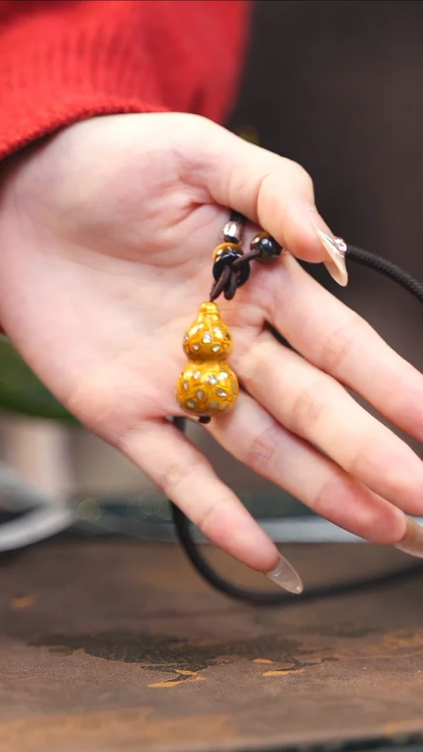 【闪购商品】金黄大漆紫光檀螺钿小脖挂