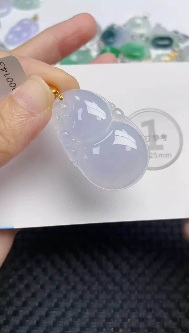 颈饰18K金镶嵌翡翠天然缅甸A货翡翠百元以上9元证书费自理