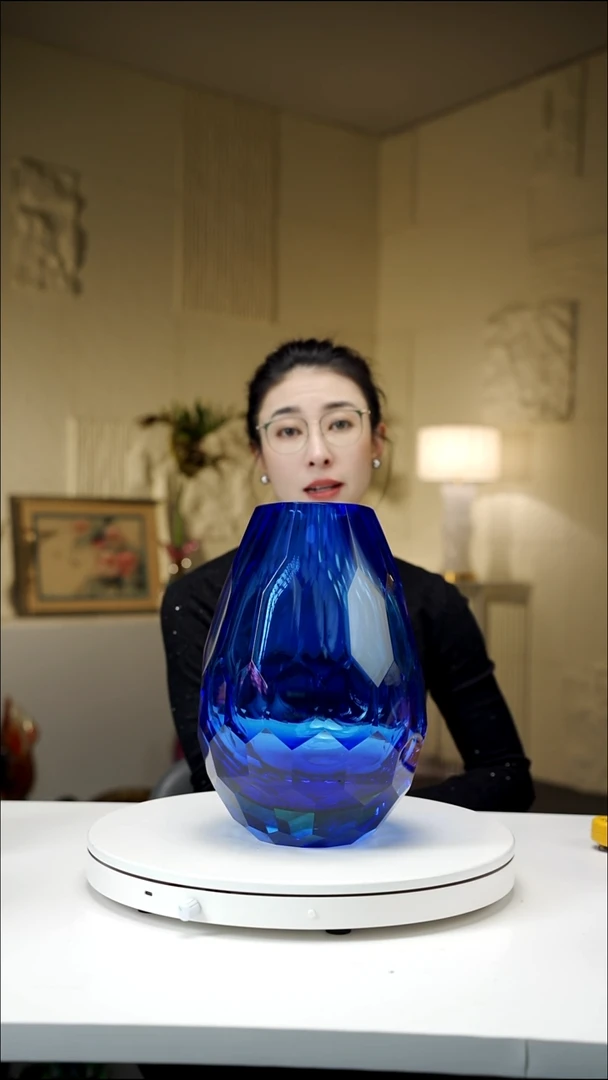 手工艺品琉璃宝石蓝切面花瓶