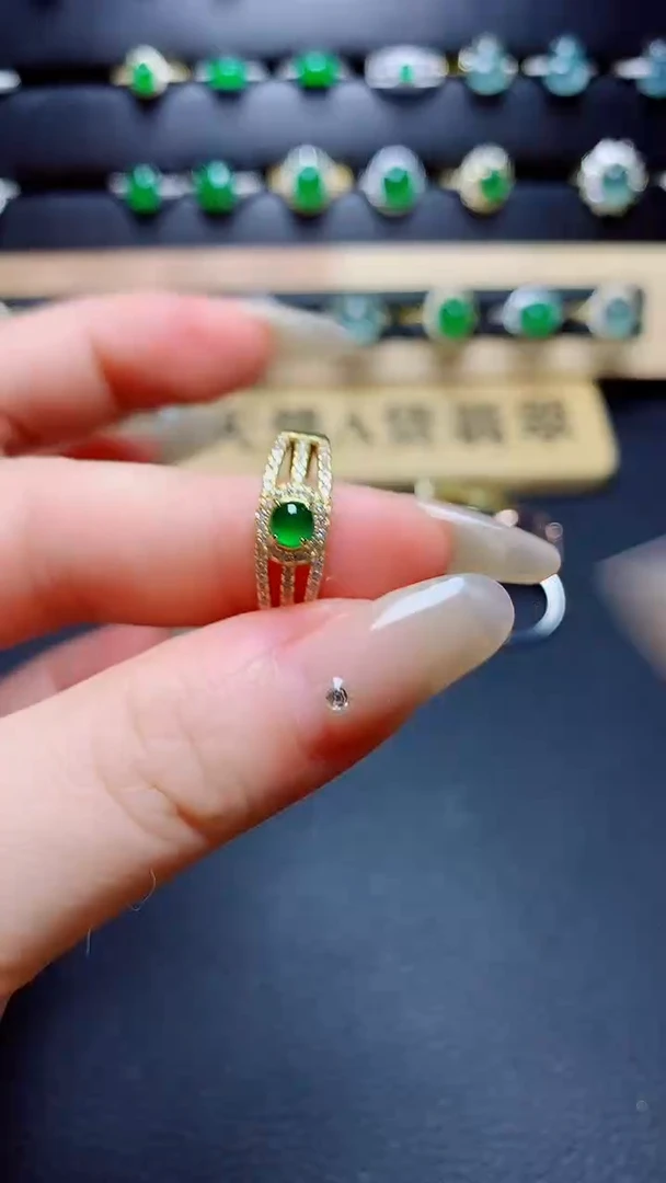 翡翠戒指银S925镶嵌天然翡翠A货s925银镶