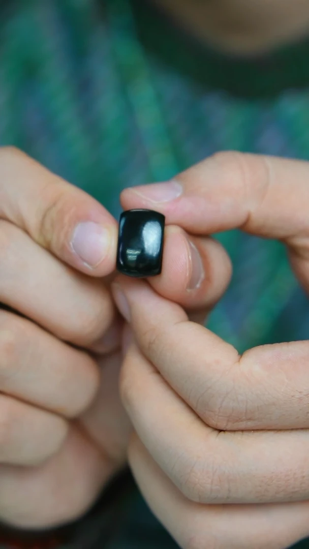 【闪购商品】翡翠裸石28号-马鞍【缅】/G/2