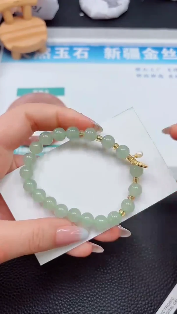 【闪购商品】石英质玉手镯未镶嵌绿服