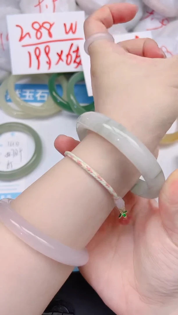 石英质玉手镯未镶嵌141-62.1