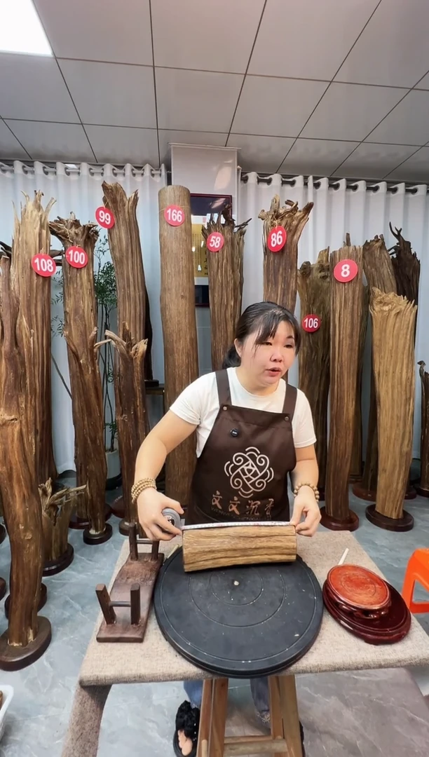 沉香原料摆件工艺品一百以上带底座