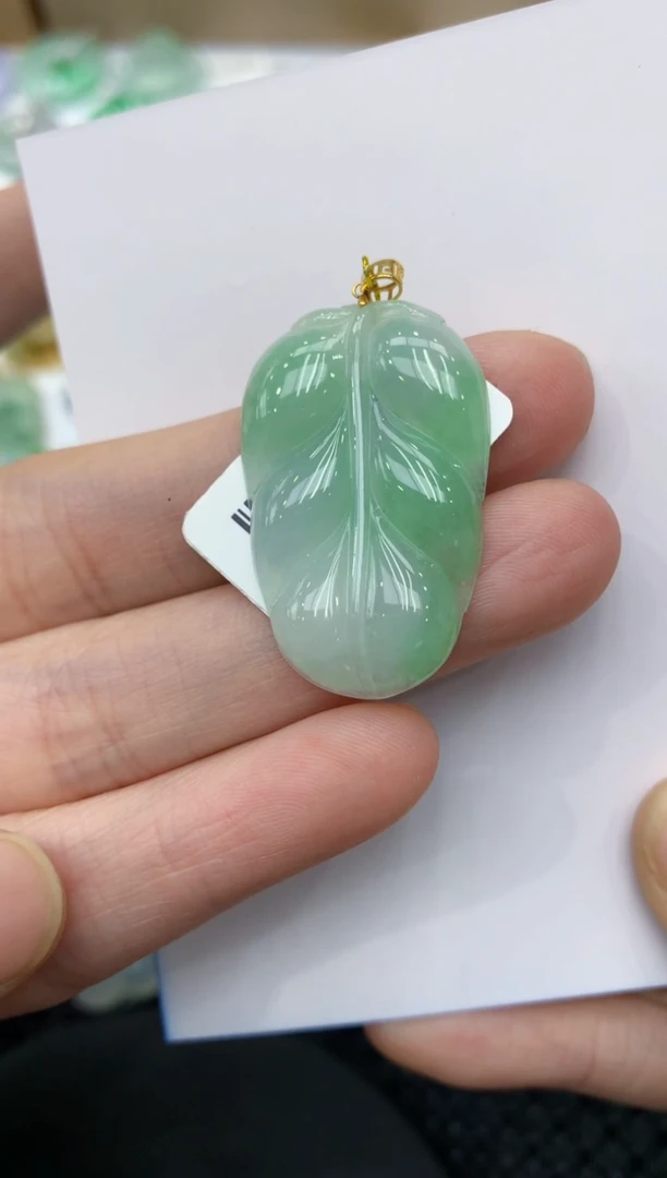 【闪购商品】翡翠颈饰18K金镶嵌11111111