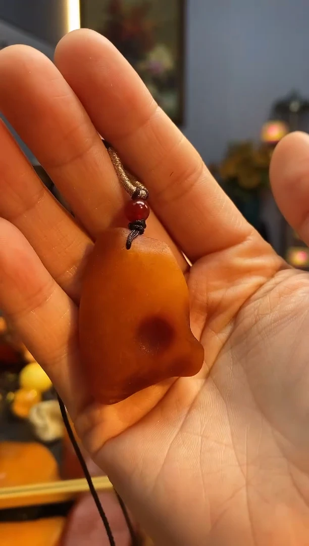 琥珀颈饰未镶嵌挂件