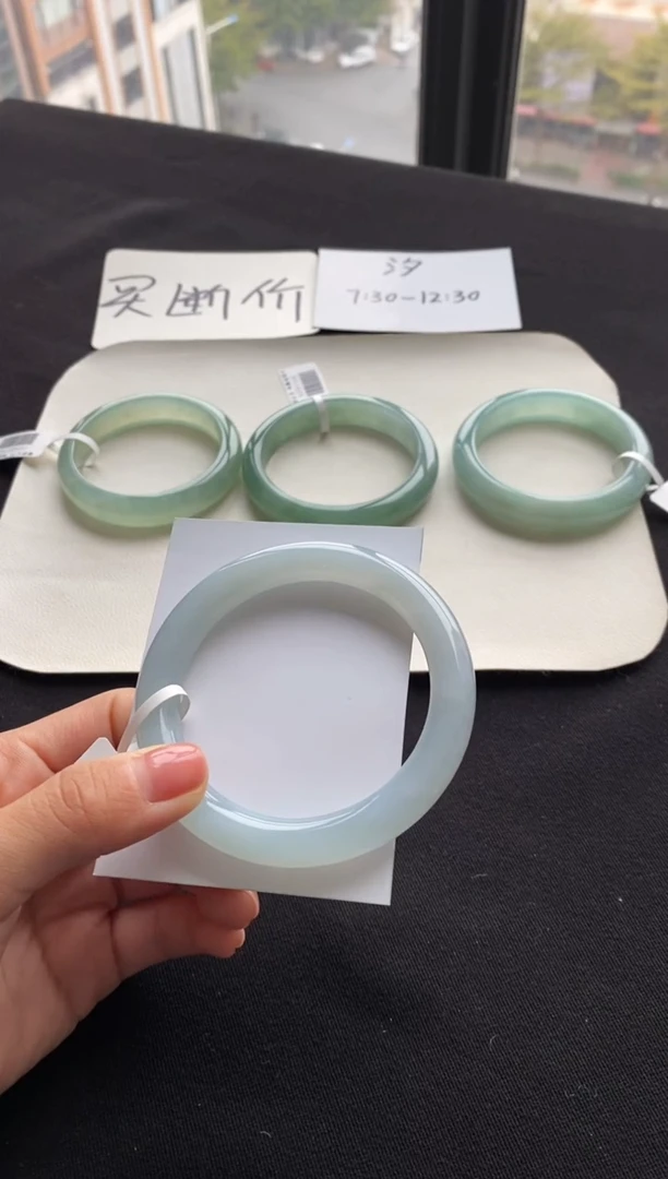 【闪购商品】翡翠手镯（圆镯）未镶嵌57圆条--不退不换