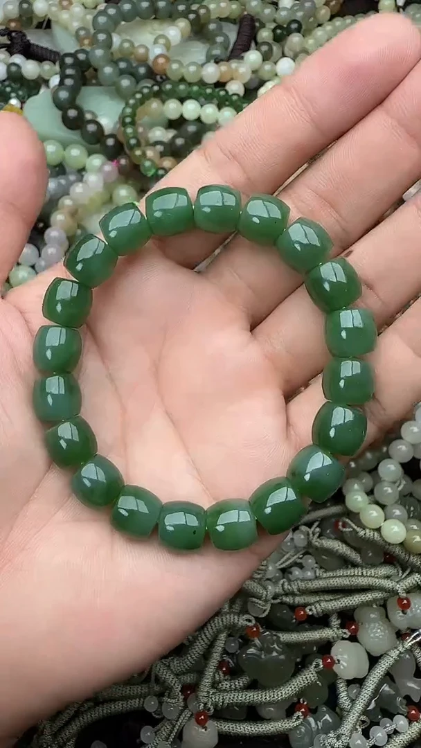 颈饰未镶嵌和田玉拍一发一