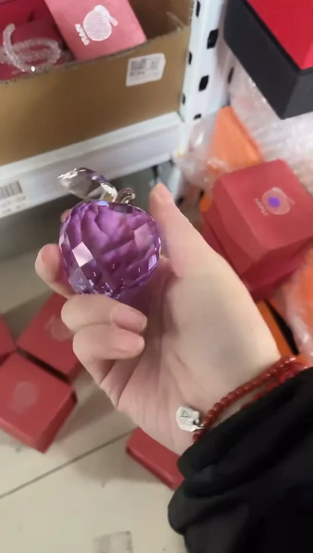 有机玻璃紫色小苹果