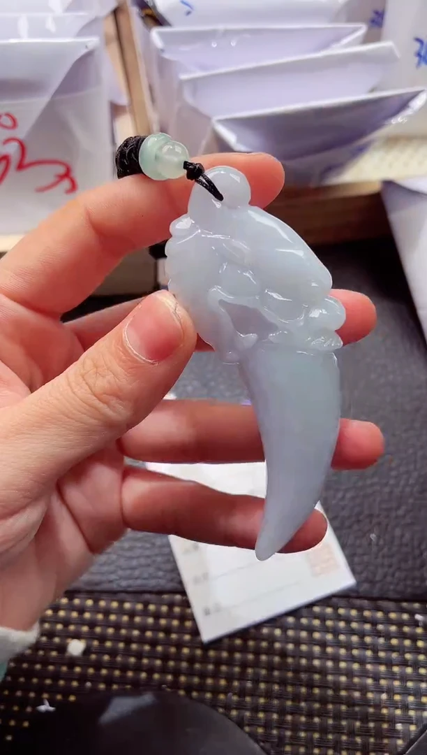 颈饰未镶嵌翡翠000111