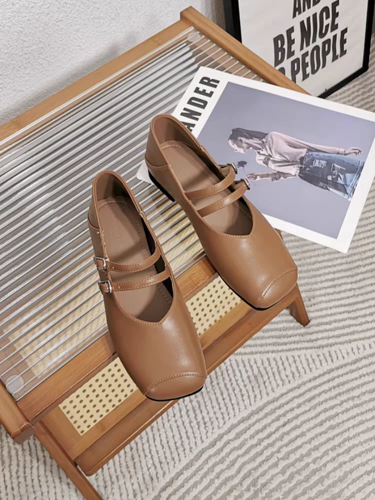 春秋新款方头玛丽珍单鞋软底平底拼接一字带舒适软皮单鞋女668-52