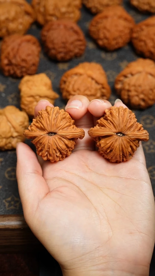 吊坠桃核43四座楼 打底