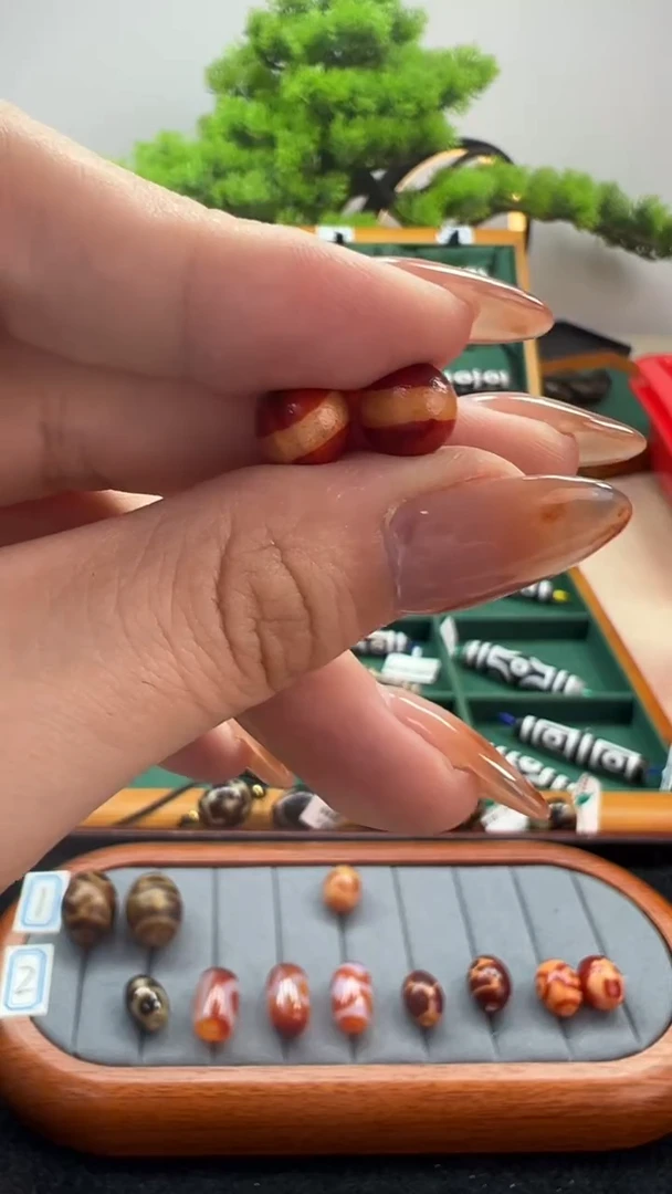 玛瑙/玉髓（覆膜）颈饰未镶嵌50.（微瑕随机发货）