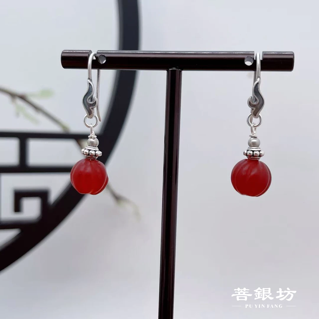 【菩银坊】925银 红玛瑙瓜珠如意耳环，珠径10mm