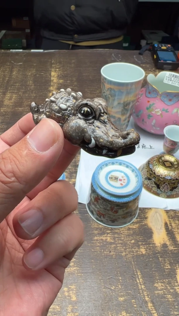【闪购商品】/艺林堂藏珍粉墨彩描金小鳄鱼